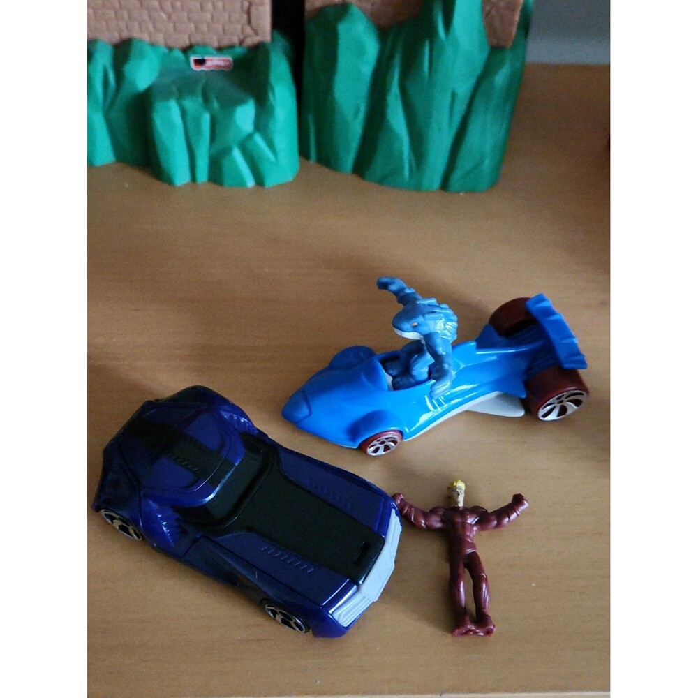 2010 Hot Wheels Battle Force 5 McDonalds happy meal Pair